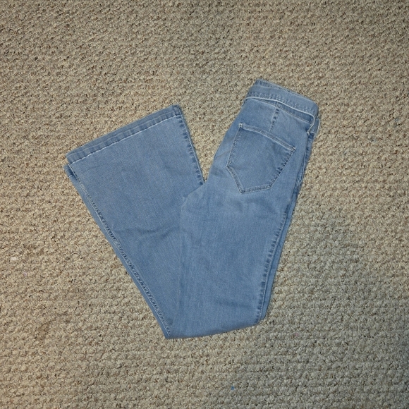 NEW Hollister High Rise Flare Jeans With Tie Waist - Picture 4 of 6